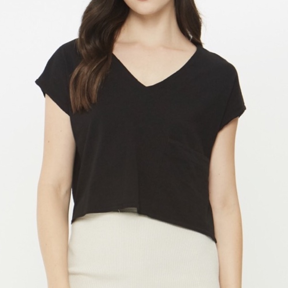 Comune 'Wadena' Crop Top - Black